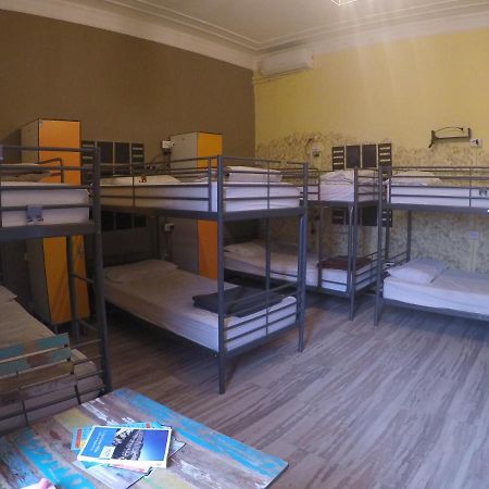 Victoria House Hostel Γένοβα Εξωτερικό φωτογραφία