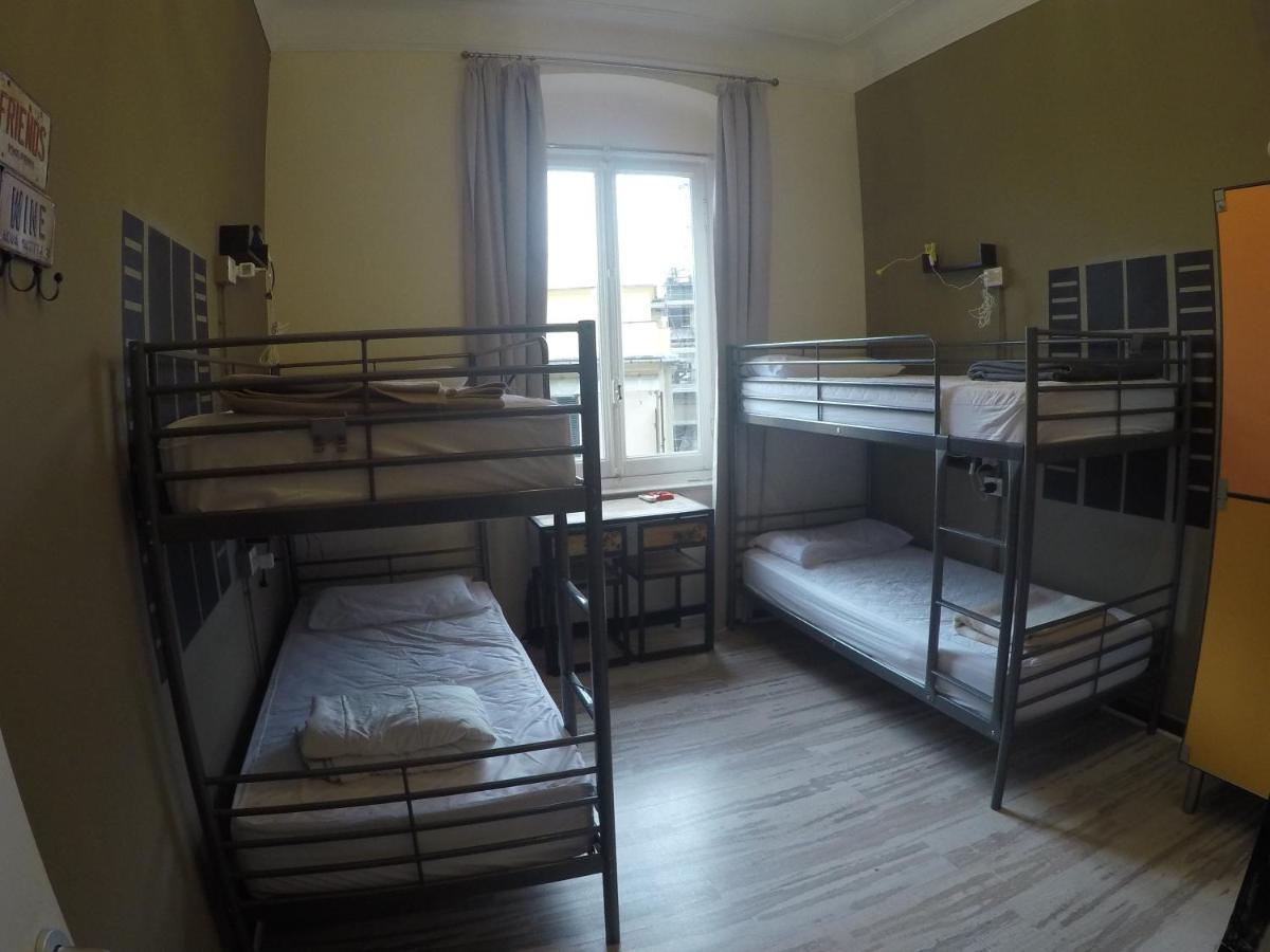 Victoria House Hostel Γένοβα Εξωτερικό φωτογραφία