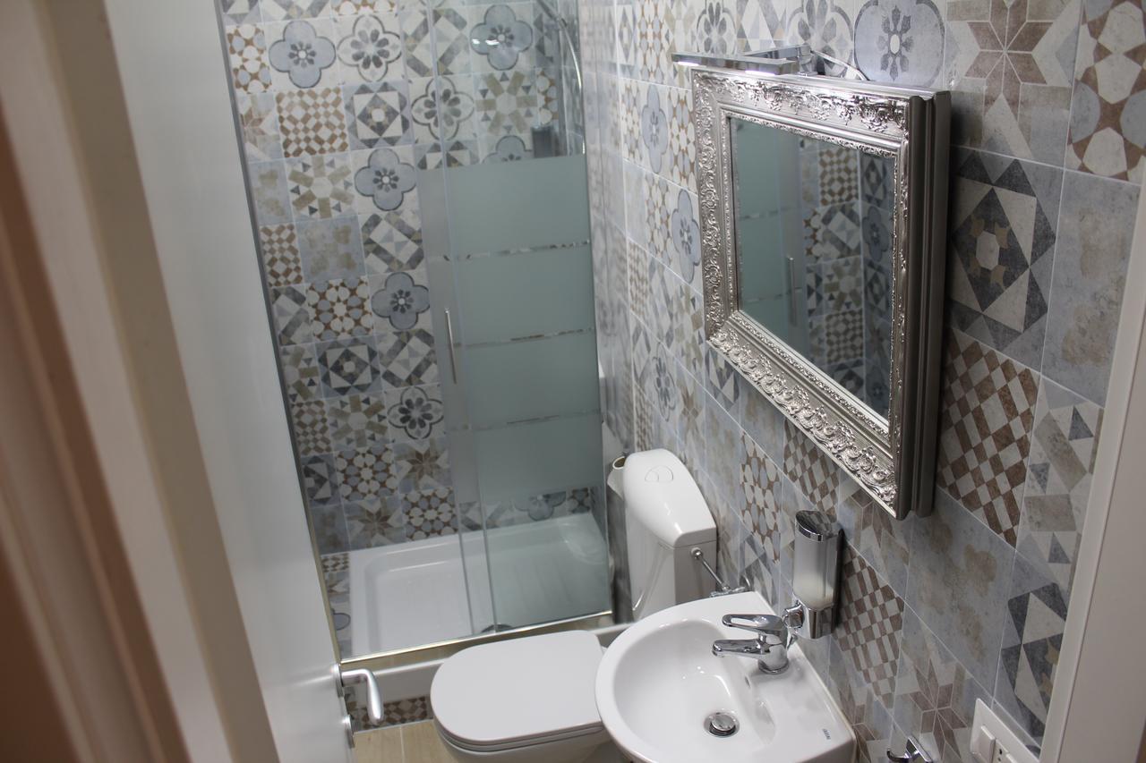 Victoria House Hostel Γένοβα Εξωτερικό φωτογραφία
